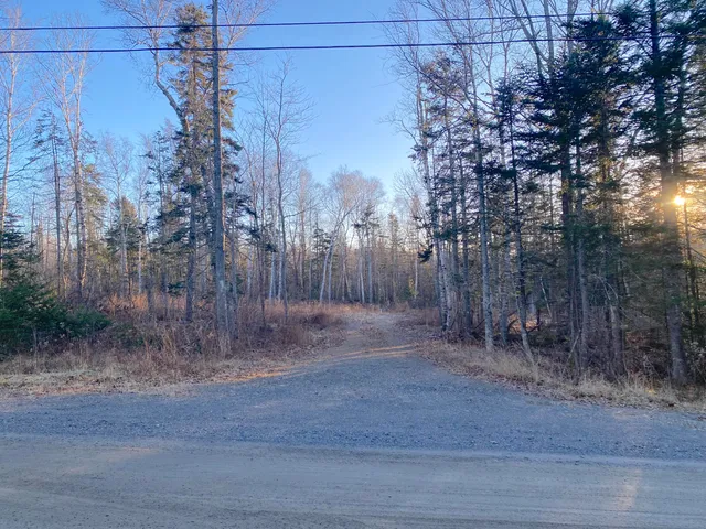 $68,000 | 52 Ledge Road, South Thomaston, ME 04858