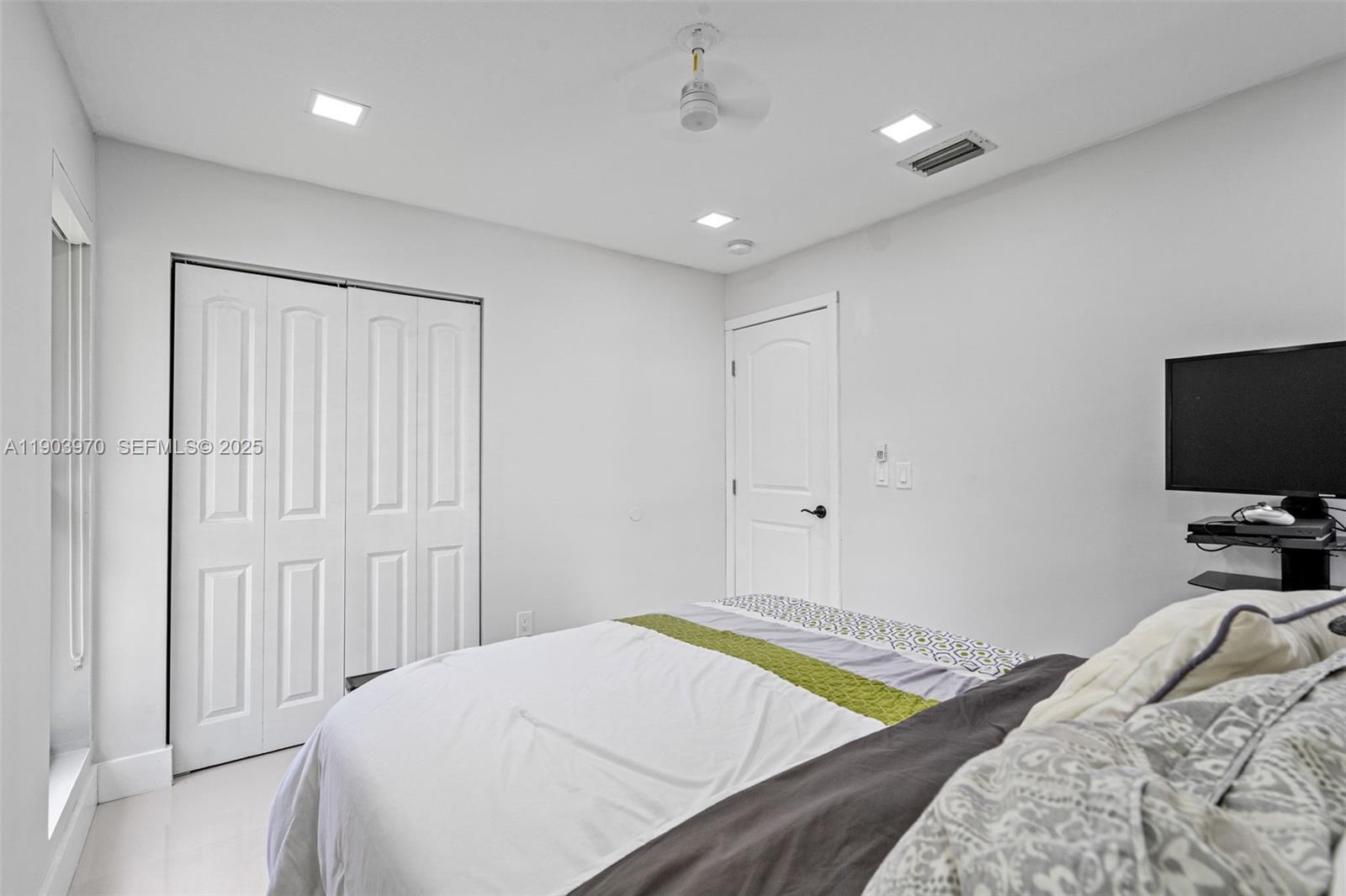 15281 Southwest 153rd Street Miami, FL 33187 - Photo 27 of 41