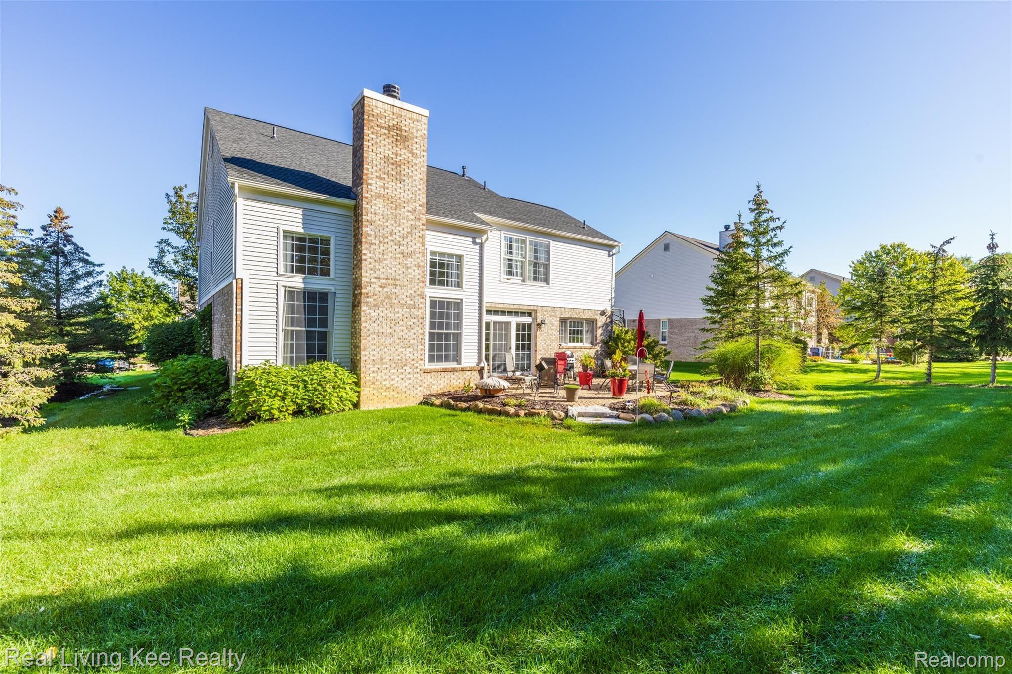 4210 Holly Lane Rochester, MI 48306 - Photo 41 of 44 4210 Holly Lane-46.jpg