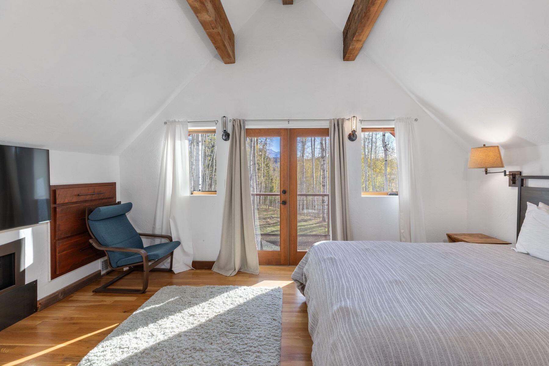 654 Woods Road Placerville, CO 81430 - Photo 12 of 31 Primary Bedroom