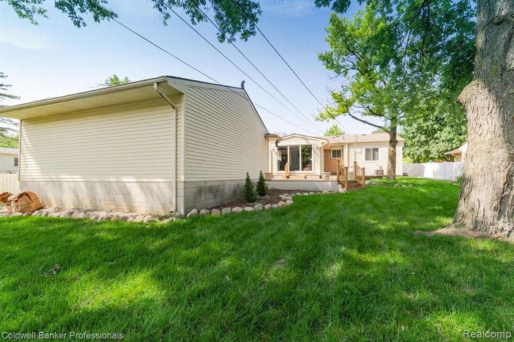 624 Hill Street Rochester, MI 48307 - Photo 34 of 49