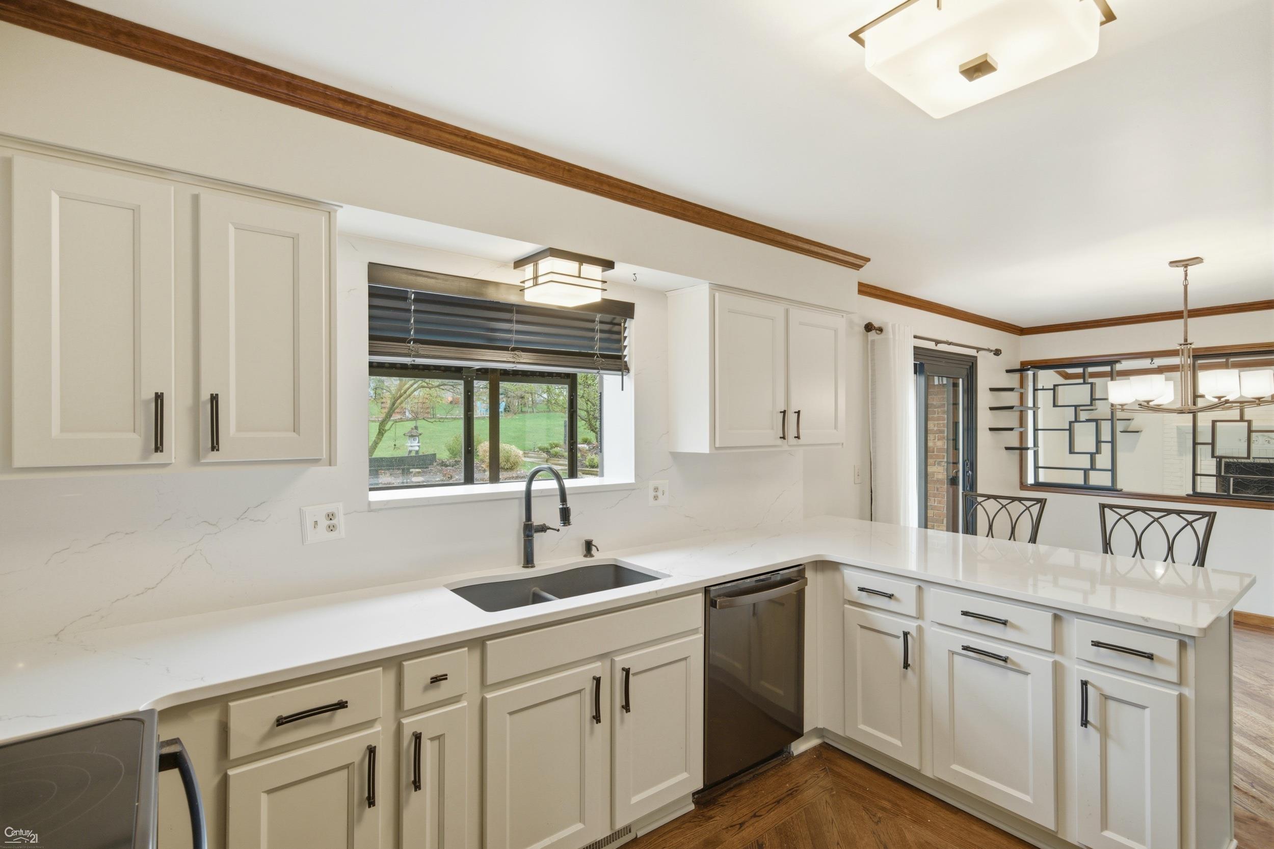 1095 Hathaway Rising Rochester Hills, MI 48306 - Photo 40 of 74 Gallery Image 40