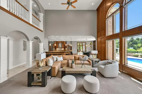 $2,775,000 | 3277 North Canterbury Lane, Summit, WI 53066