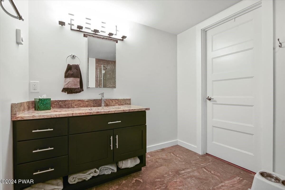 1077 Mustang Road Lake Ariel, PA 18436 - Photo 34 of 68 Bath 3 vanity
