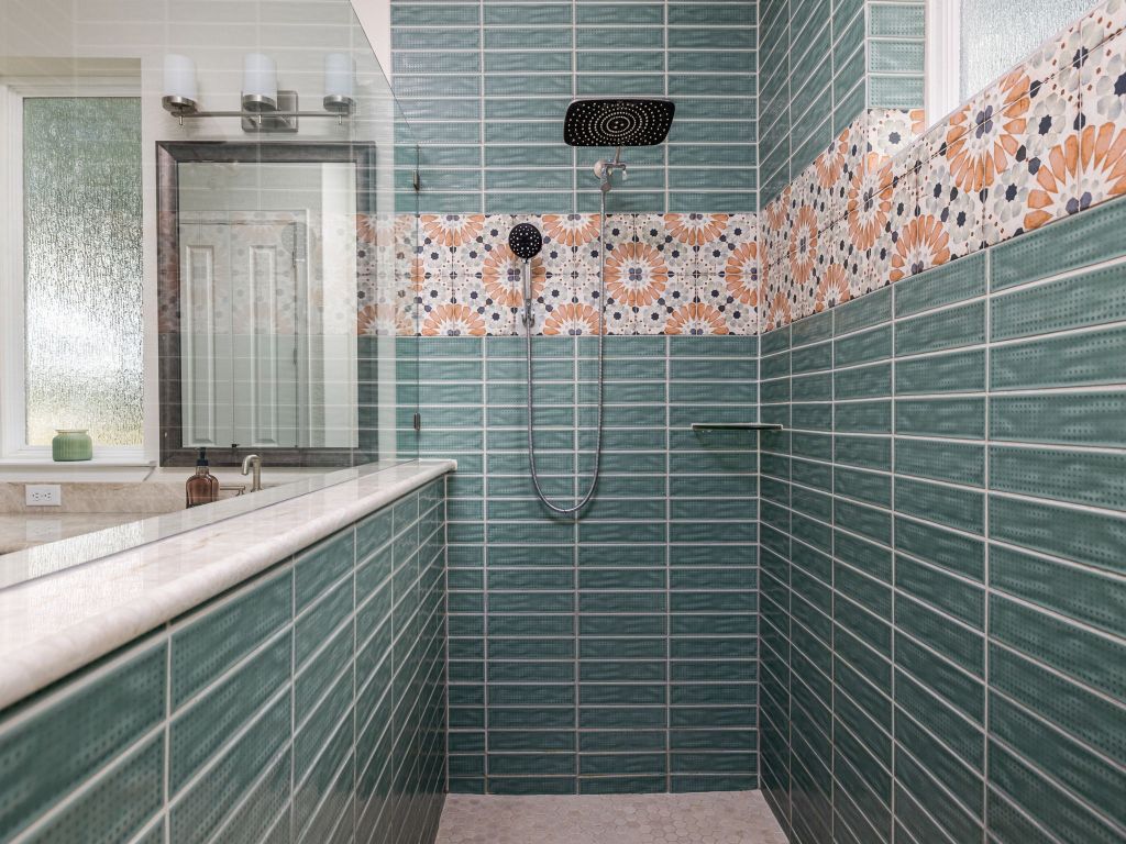 1145 West County Road East Lexington, TX 78947 - Photo 15 of 34 a bathroom with a shower