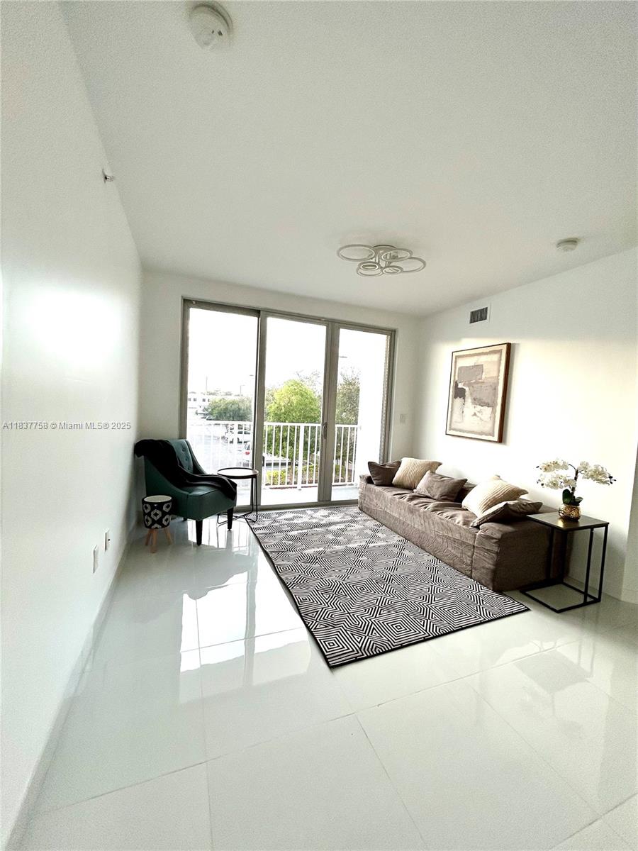 2651 Northeast 212th Ter Unit 202  