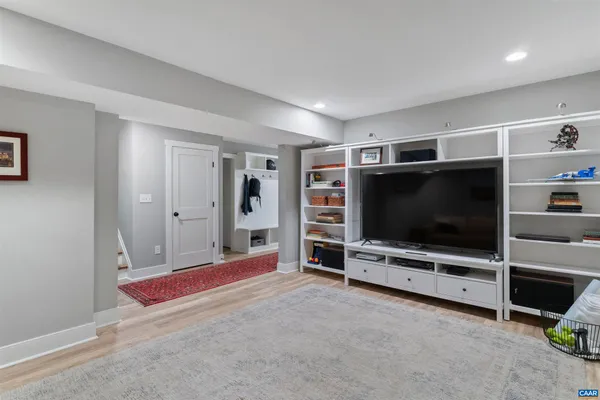 $749,900 | 3090 Glen Valley Drive, Crozet, VA 22932