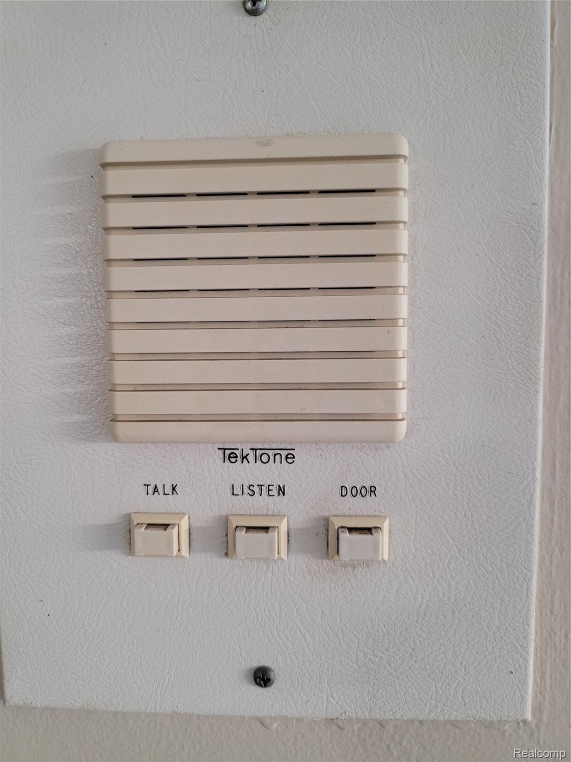 30229 Utica Road, Unit 229 Roseville, MI 48066 - Photo 5 of 25 Intercom (1).jpg