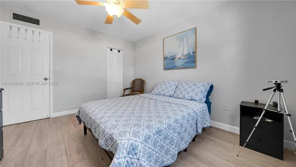 $1,850 | 415 Northeast 2nd Street, Unit 209, Hallandale Beach, FL 33009