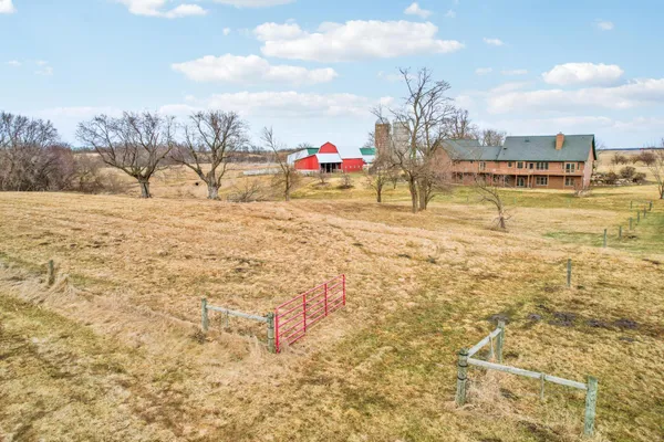 $1,375,000 | 28983 320th Ave Way, Red Wing, MN 55066