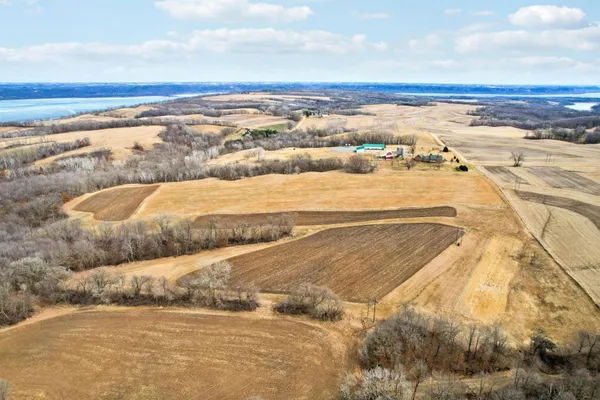 $1,375,000 | 28983 320th Ave Way, Red Wing, MN 55066