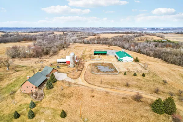 $1,375,000 | 28983 320th Ave Way, Red Wing, MN 55066