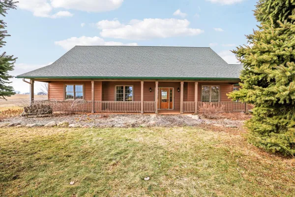 $1,375,000 | 28983 320th Ave Way, Red Wing, MN 55066