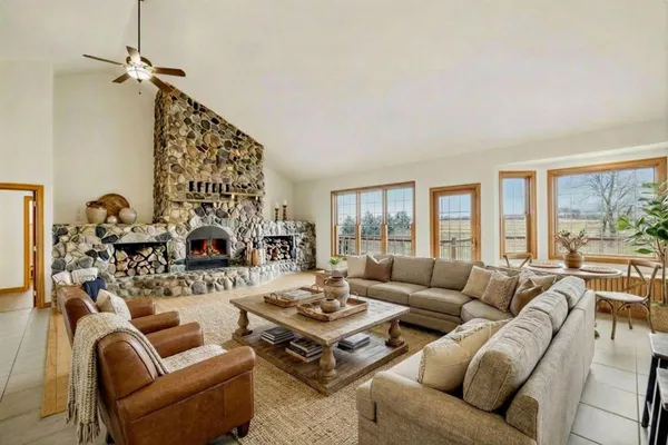 $1,375,000 | 28983 320th Ave Way, Red Wing, MN 55066