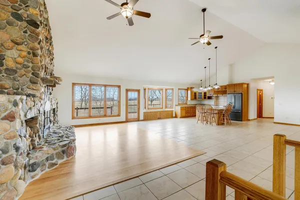 $1,375,000 | 28983 320th Ave Way, Red Wing, MN 55066