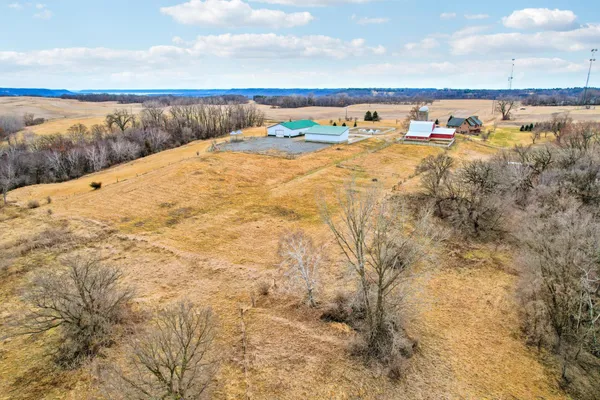 $1,375,000 | 28983 320th Ave Way, Red Wing, MN 55066