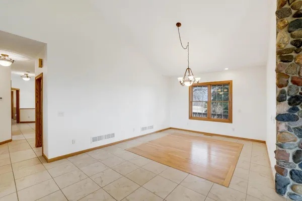 $1,375,000 | 28983 320th Ave Way, Red Wing, MN 55066