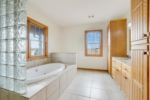 $1,375,000 | 28983 320th Ave Way, Red Wing, MN 55066