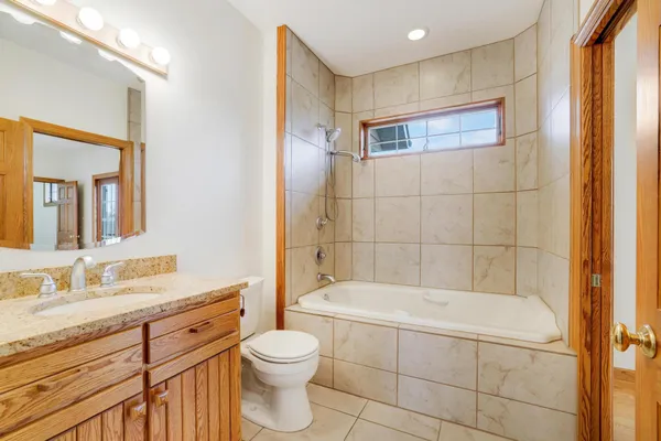 $1,375,000 | 28983 320th Ave Way, Red Wing, MN 55066