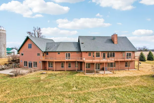 $1,375,000 | 28983 320th Ave Way, Red Wing, MN 55066