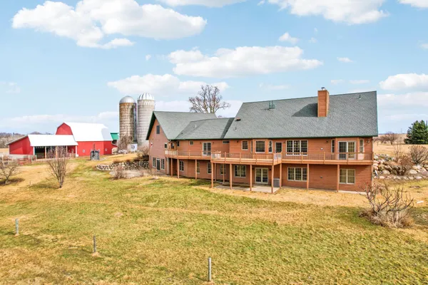 $1,375,000 | 28983 320th Ave Way, Red Wing, MN 55066
