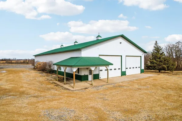 $1,375,000 | 28983 320th Ave Way, Red Wing, MN 55066