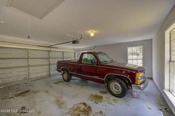 $259,900 | 806 Winding Hills Drive, Clinton, MS 39056