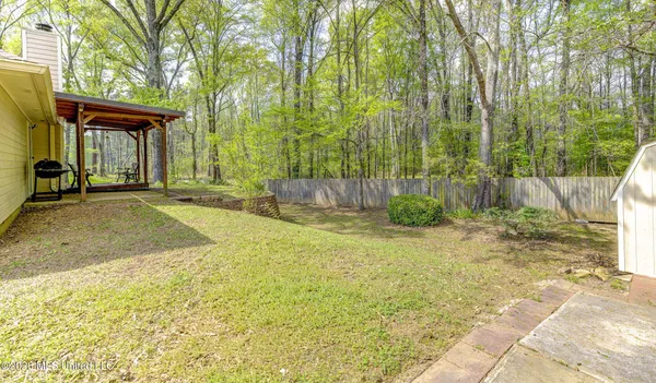 $259,900 | 806 Winding Hills Drive, Clinton, MS 39056