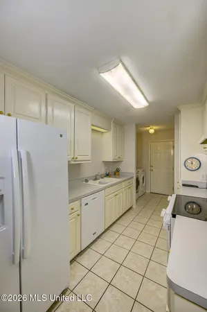 $259,900 | 806 Winding Hills Drive, Clinton, MS 39056