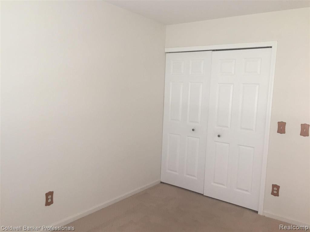441 Farmridge Court Rochester Hills, MI 48307 - Photo 10 of 15