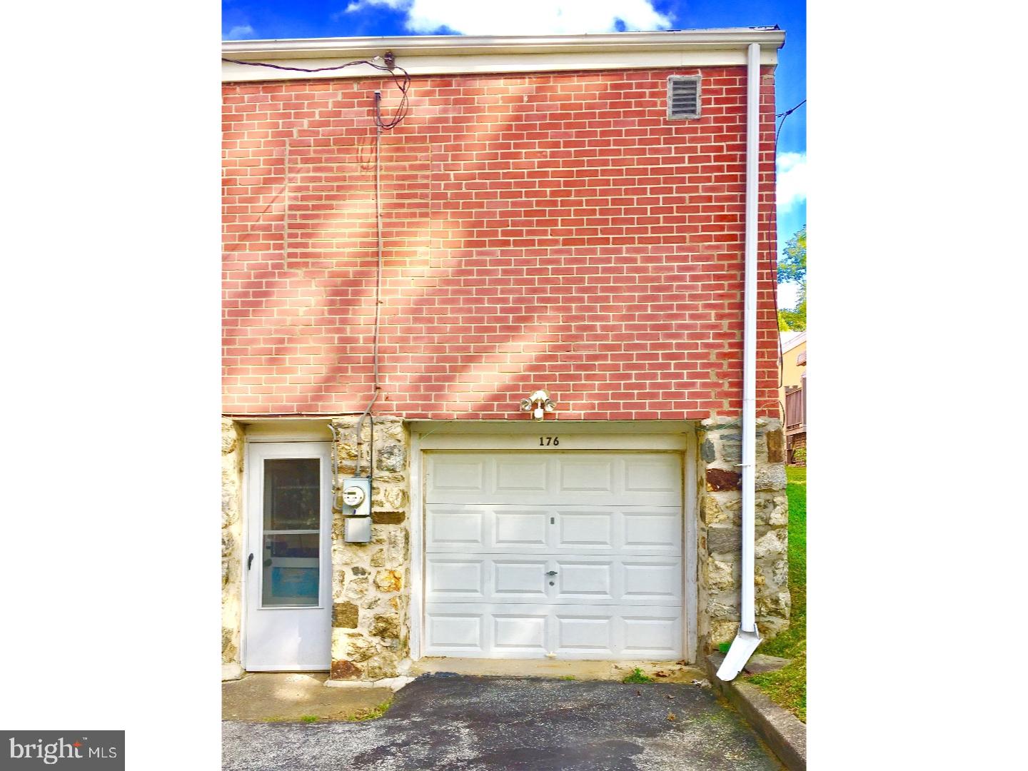 176 Juniper Road Havertown, PA 19083 - Photo 3 of 14 Gallery Image 3