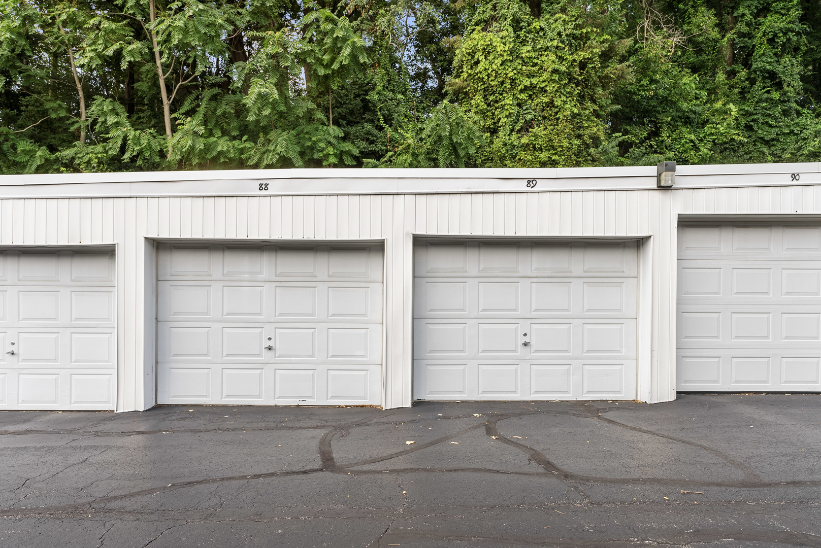 1104 Kimberly Road, Unit 1104 Bettendorf, IA 52722 - Photo 10 of 43 Gallery Image 10