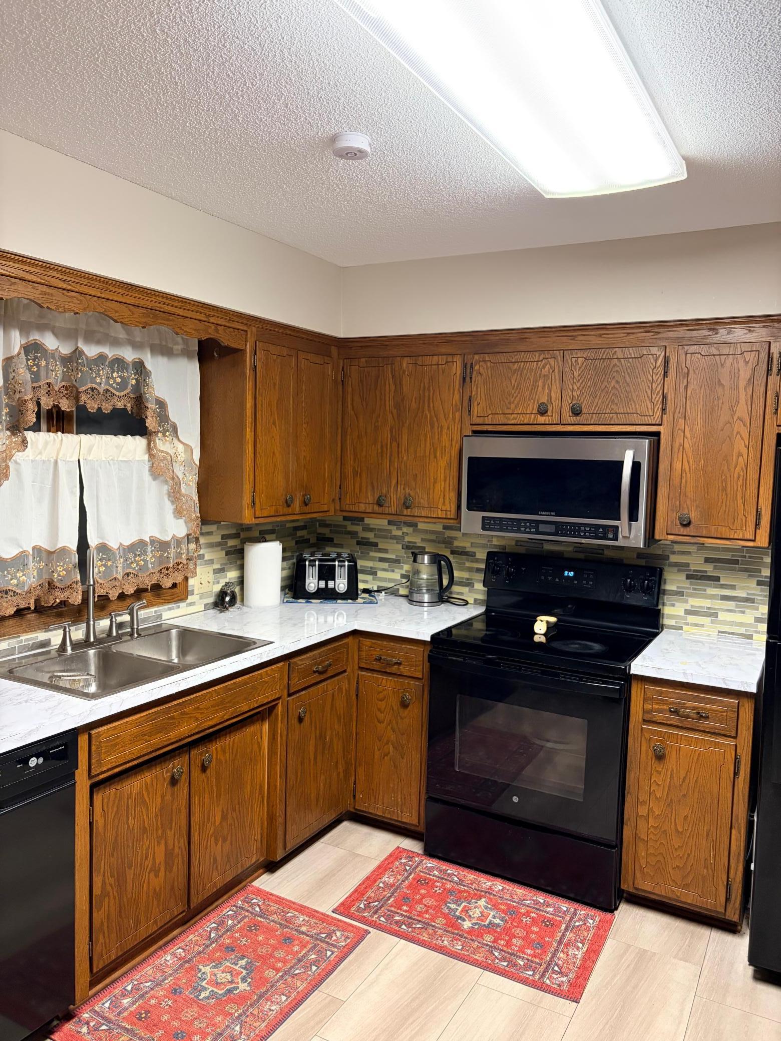 4173 Colorado Avenue North Crystal, MN 55422 - Photo 2 of 26