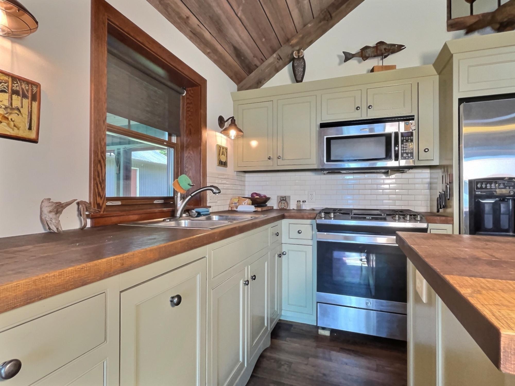 2858 Forest Road Watersmeet, MI 49969 - Photo 14 of 33 Gallery Image 14