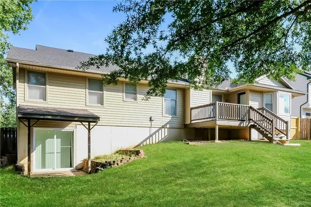 $2,230 | 1216 Southwest Huntington Road, Blue Springs, MO 64015