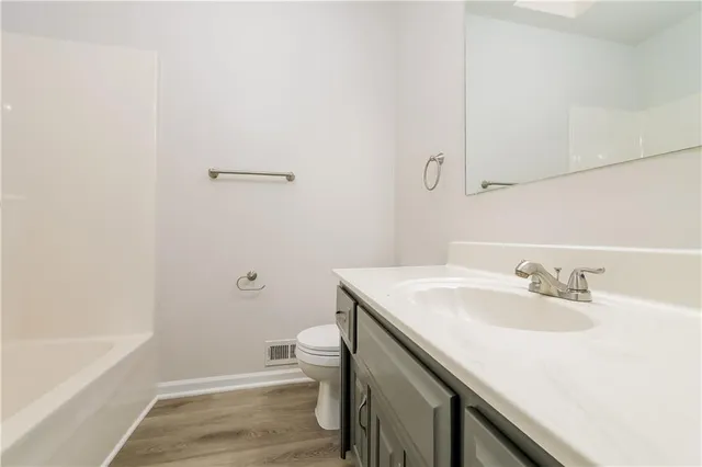 $2,230 | 1216 Southwest Huntington Road, Blue Springs, MO 64015