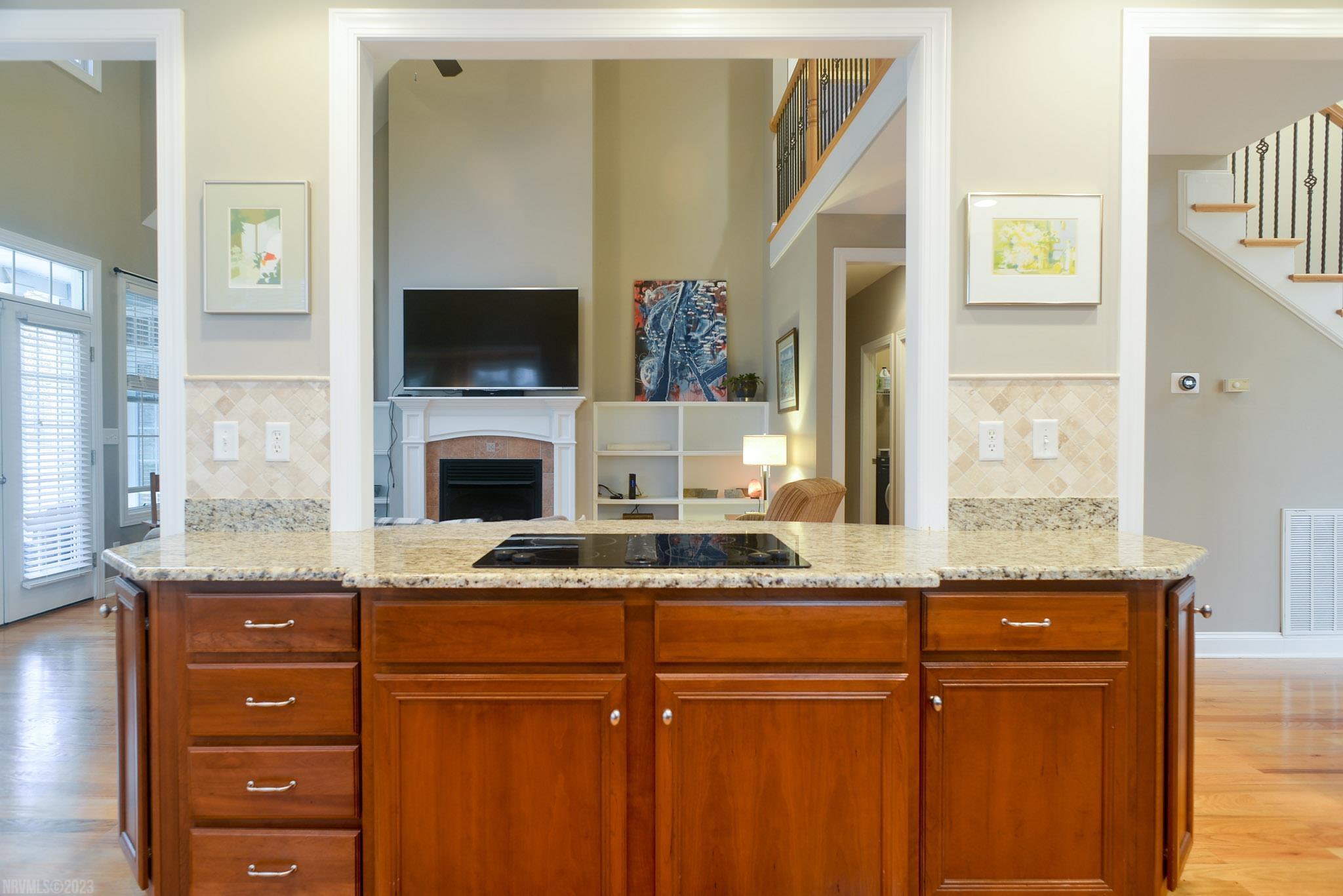 1054 Green Ridge Road Christiansburg, VA 24073 - Photo 10 of 32 Gallery Image 10