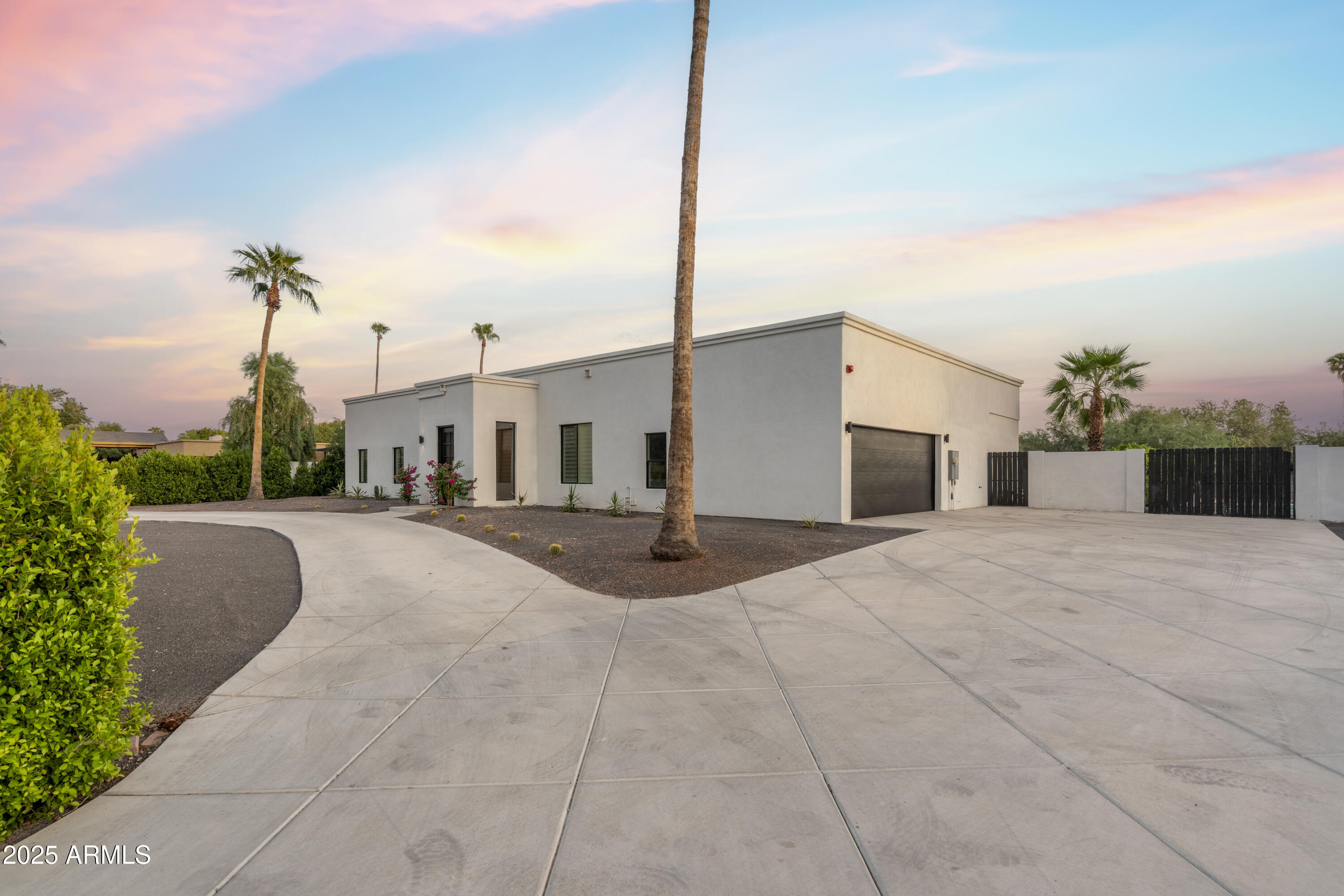 8417 East Cactus Road Scottsdale, AZ 85260 - Photo 5 of 51 AFM3644