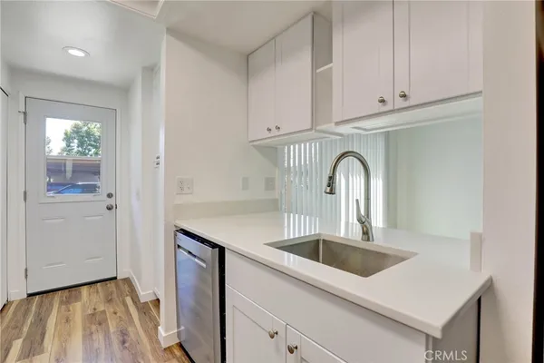 $669,000 | 2321 Fuschia Lane, Tustin, CA 92780