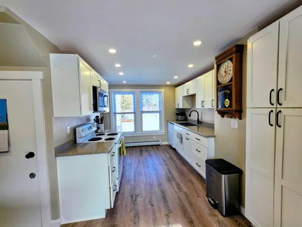 $400,000 | 222 Woodsville Road, Monroe, NH 03771