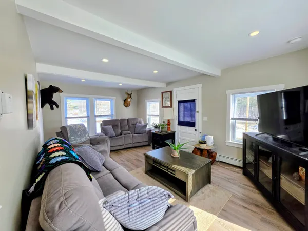 $400,000 | 222 Woodsville Road, Monroe, NH 03771