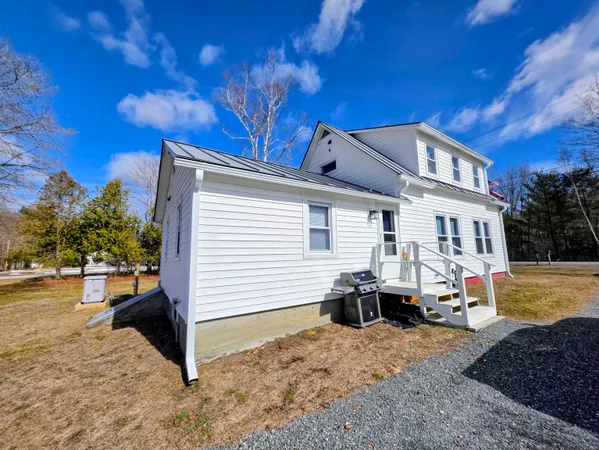 $400,000 | 222 Woodsville Road, Monroe, NH 03771