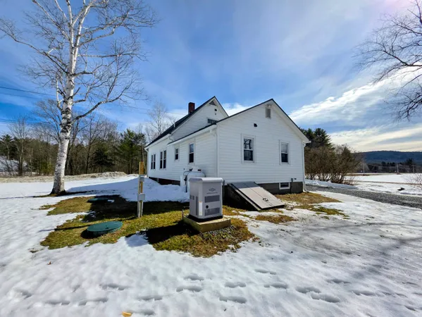 $400,000 | 222 Woodsville Road, Monroe, NH 03771