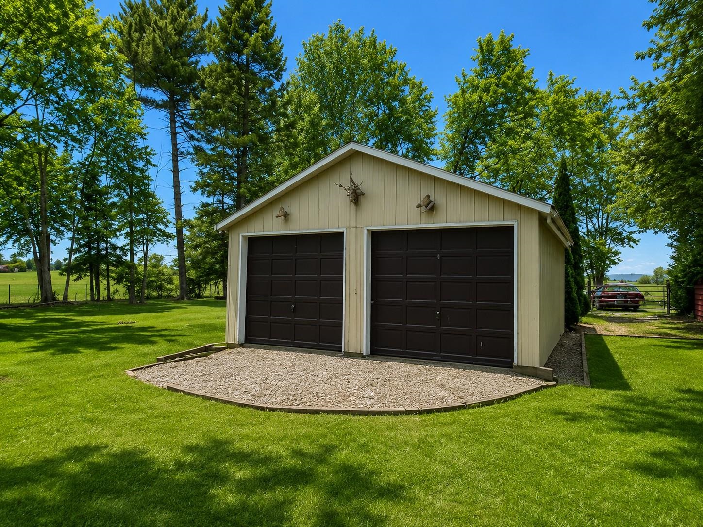 33 Leo Drive Swanton, VT 05488 - Photo 6 of 29