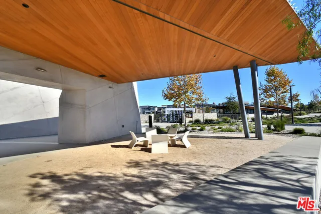 $738,000 | 27120 Red Tail Place, Valencia, CA 91381