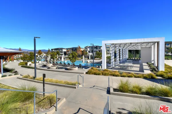 $738,000 | 27120 Red Tail Place, Valencia, CA 91381