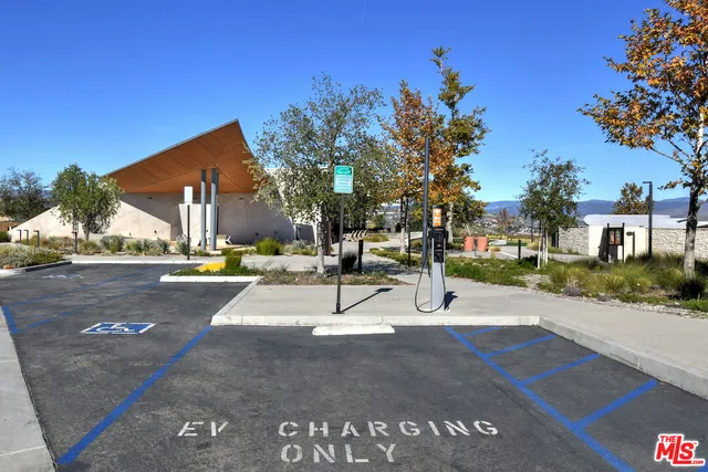 $738,000 | 27120 Red Tail Place, Valencia, CA 91381