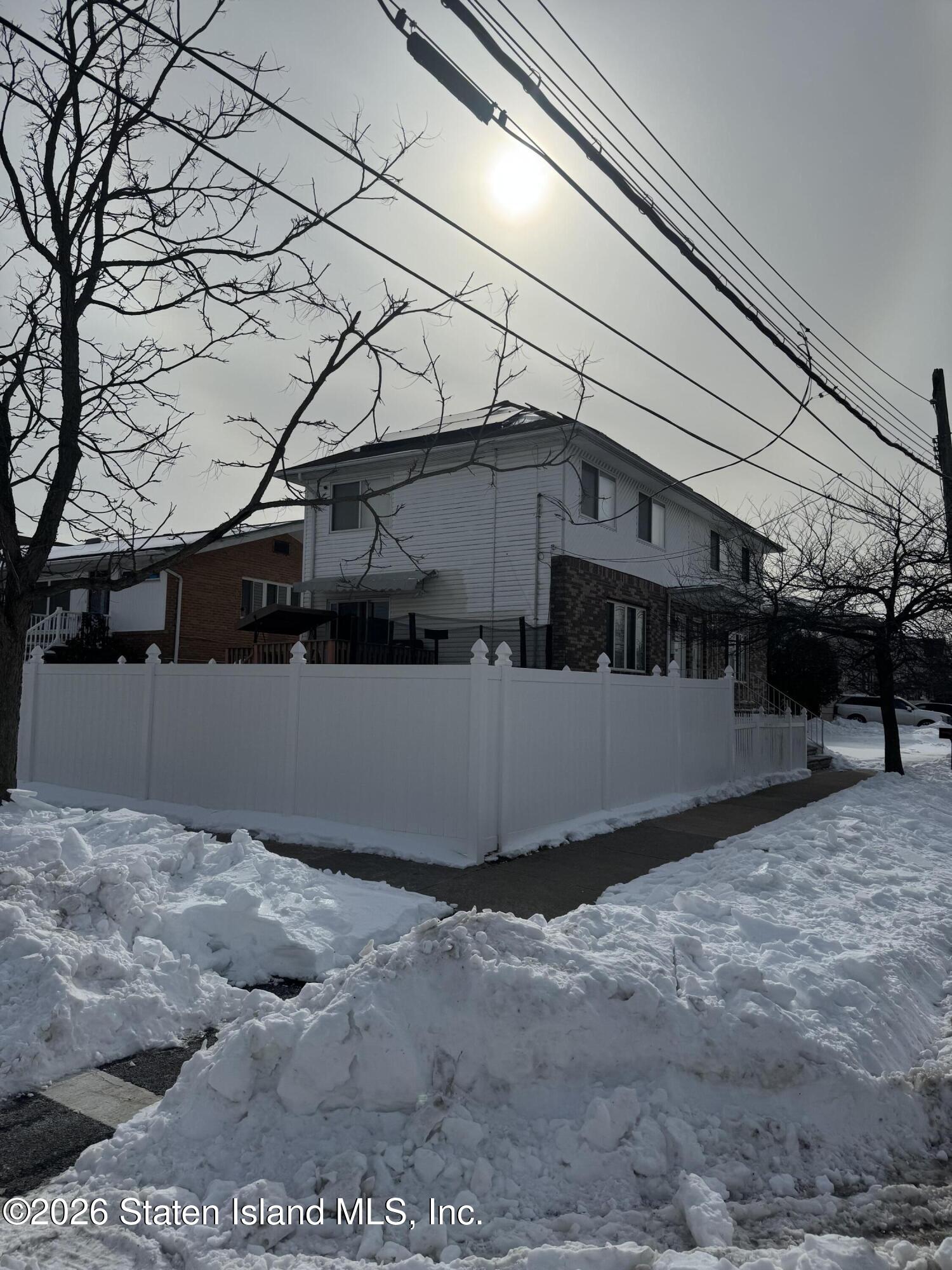 512 Riga Street Staten Island, NY 10306 - Photo 4 of 24 IMG_8574