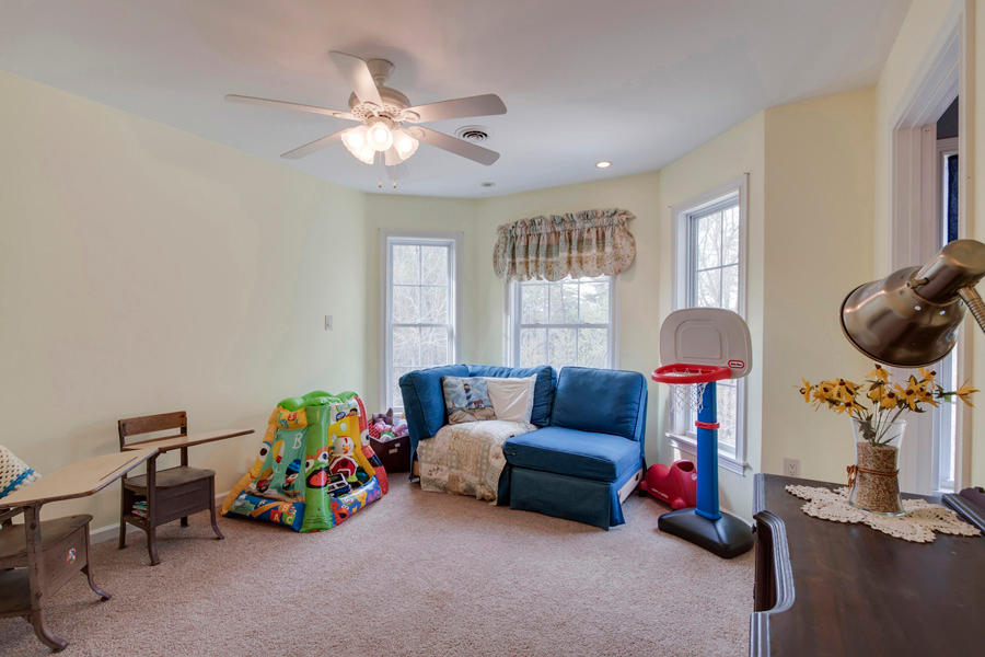 170 Davidson Hollow Road Heiskell, TN 37754 - Photo 14 of 29 170 Davidson Hollow Road Bonus Room Davi