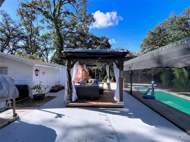 $525,000 | 37224 Price Drive, Zephyrhills, FL 33541